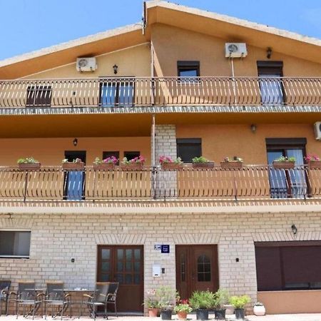 Rooms Marija - Rooms With Pool Trilj ภายนอก รูปภาพ